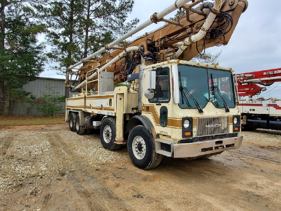 2002-schwing-45m-3562-concrete-pump-depot